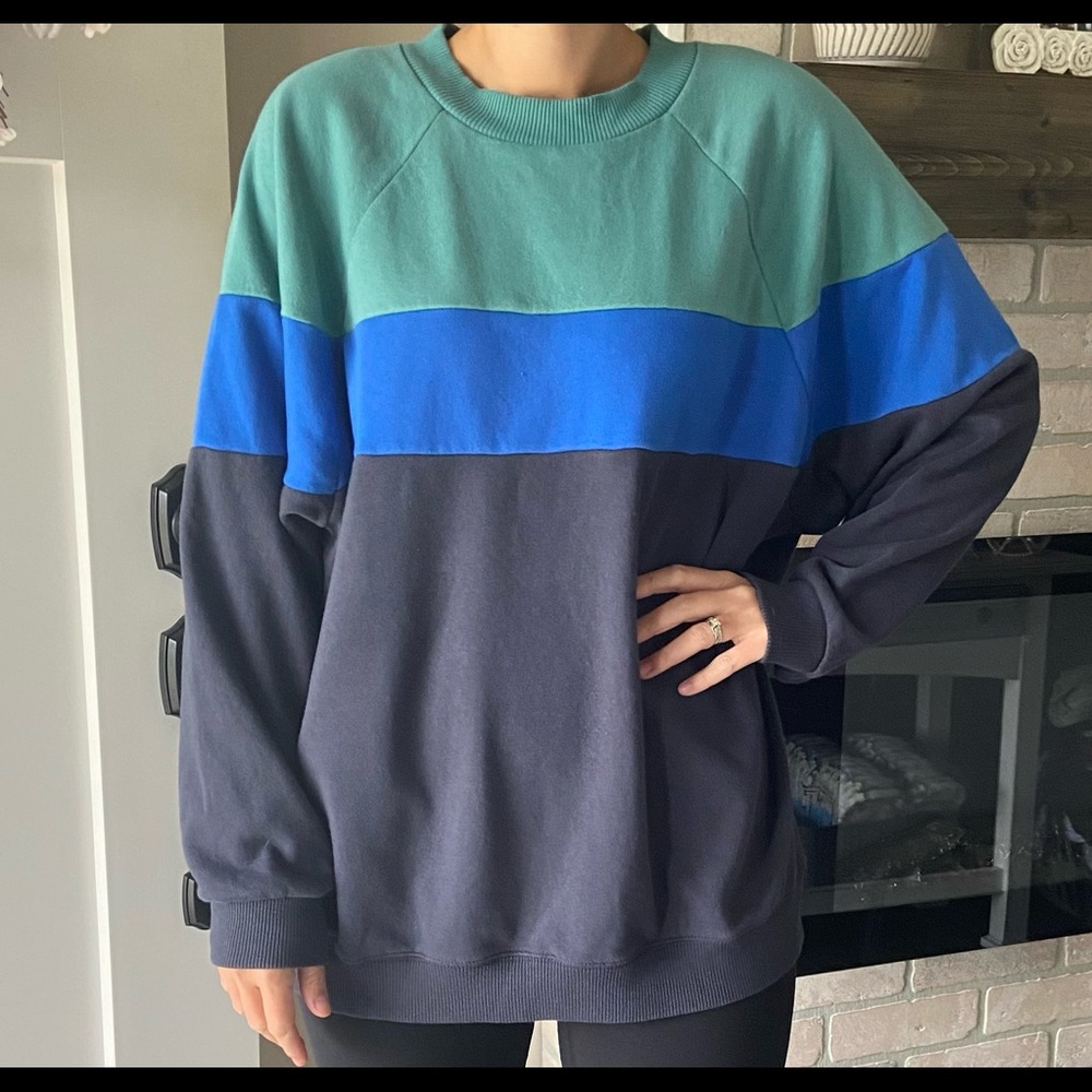American Eagle Sweatshirt